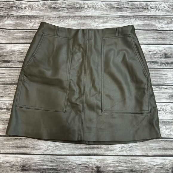 H&M Women's Vegan Faux Leather Mini Skirt Dark Mossy Army Olive Green 8 Pockets - Picture 3 of 14